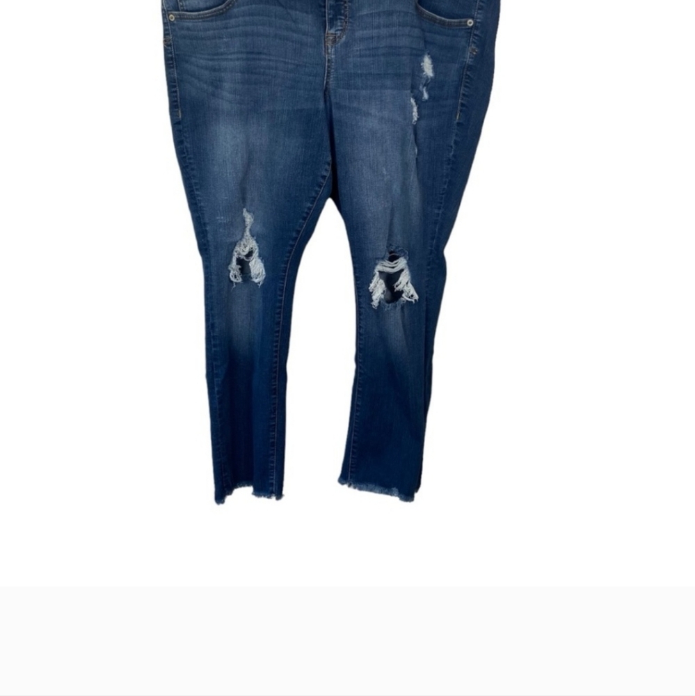torrid Mid Rise Boyfriend Jeans Distressed Size 18 - Picture 3 of 5